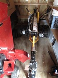 22 ton log splitter by Countryline