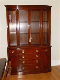 Beautiful Vintage Mahogany China Cabinet