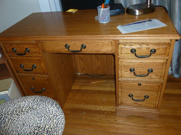 Winners Only Desk