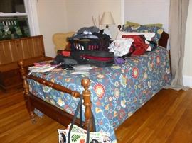 Twin Bed (no mattress)