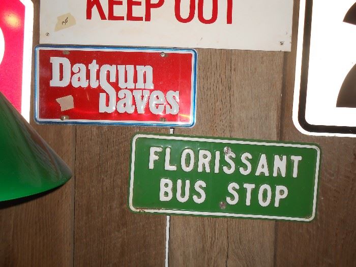 Datsun sign
