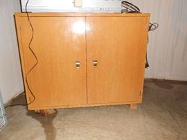 Retro cabinet - left front leg needs work