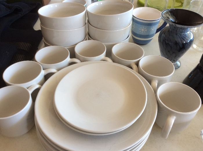 White Set of Dishes