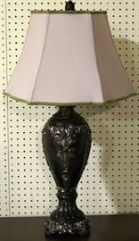 Decorative table lamp