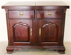 Thomasville flip top server