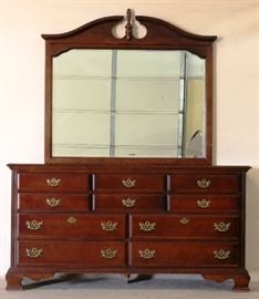 American Drew dresser w/ mirror