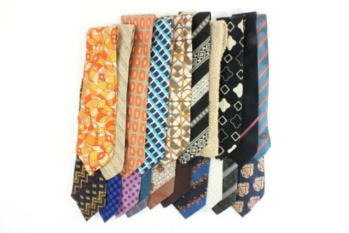 Lot 56: Lot 20 Men's Designer Vintage & Contemporary Ties