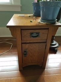 Arts/Crafts/Craftsman/Mission Side Table 