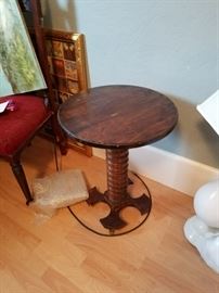 Antique Round Bistro/Side Table 