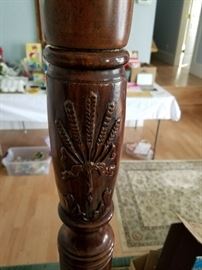 Wheat Design on Poster Bed