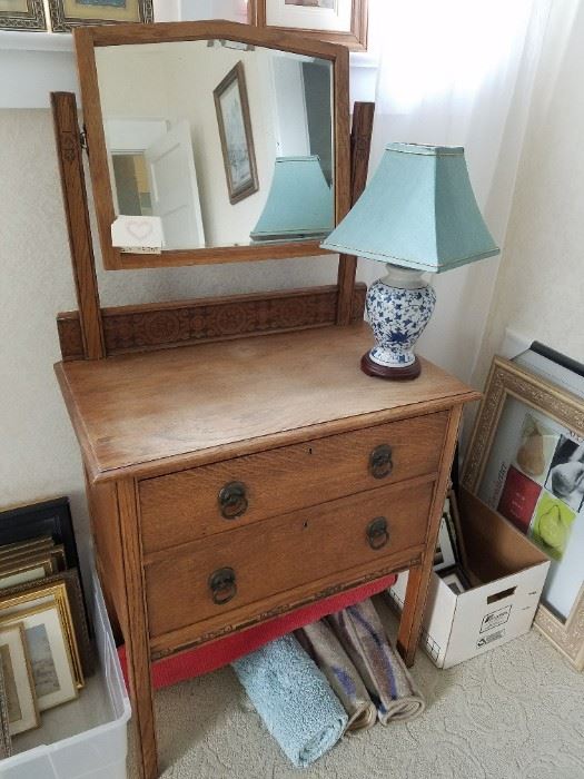 Arts and Crafts Antique 1920's Vanity/Chest of Drawers with Mirror. Made in England. Carved Detail. Nice piece. 