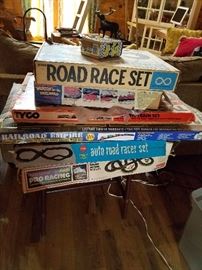 Toy road racing sets