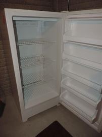 Interior of freezer is CLEAN !! Gibson.