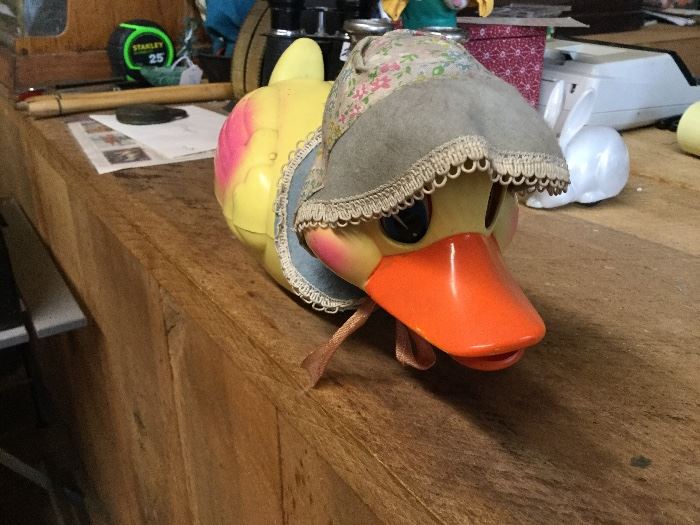 Vintage battery-operated plastic duck made in Japan.