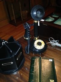 Unique telephone