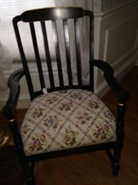 Arm chair has 2 coordinating pieces