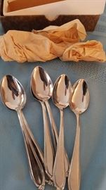 Rostfrei spoon set