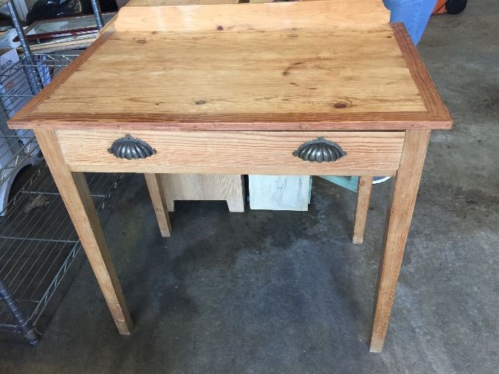 121. Pine End Table w/ 1 Drawer & 1 Cabinet (18" x 15" x 28") 