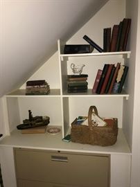 COLLECTION OF ANTIQUE BOOKS