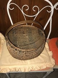 WICKER BASKET