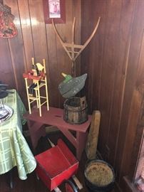 ANTIQUES AND COLLECTIBLES