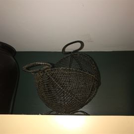 METAL BASKET