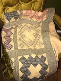 ANTIQUE QUILT