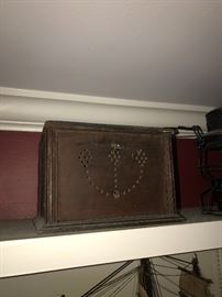 ANTIQUES AND COLLECTIBLES