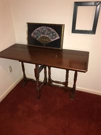 DROP LEAF TABLE