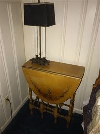 COUNTRY PRIMITIVE DROP LEAF TABLE