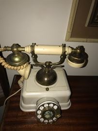 ANTIQUE PHONE