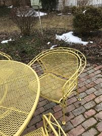 WOODARD PATIO FURNITURE-BRIGHT YELLOW ROUND TABLE AND FOUR CHAIRS