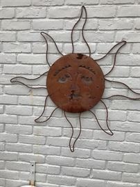 RUSTIC SUN YARD DECOR'