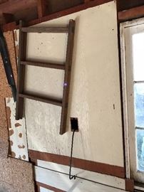 HAND TOOLS / YARD TOOLS / GARAGE ITEMS