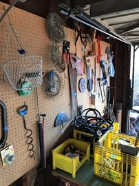 HAND TOOLS / YARD TOOLS / GARAGE ITEMS