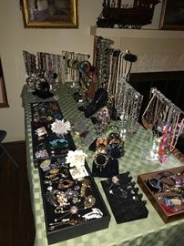 TON OF COSTUME JEWELRY