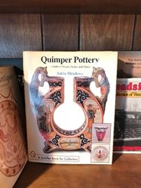 ANTIQUES AND COLLECTIBLES REFERENCE BOOKS