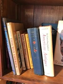 ANTIQUES AND COLLECTIBLES REFERENCE BOOKS