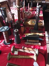 ANTIQUE WOODEN SPOOLS