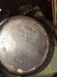 WAGNER WARE SIDNEY CAST IRON COOKWARE