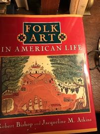 ANTIQUES AND COLLECTIBLES REFERENCE BOOKS