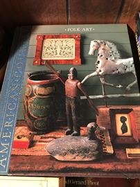 ANTIQUES AND COLLECTIBLES REFERENCE BOOKS