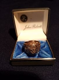 WMU class ring, 10k with diamond