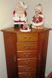 Dorsheimer CORNER JEWELRY WITH SANTA