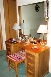 dorsheimer dressing table