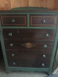 1920's chest of drawers