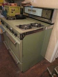 1950's O'Keefe & Merritt stove, avocado green