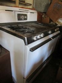 1950 Wedgewood gas range.  Complete and works.