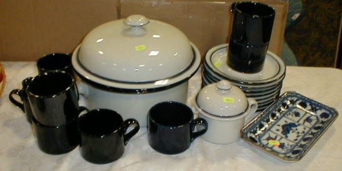 Dansk large casserole and mugs