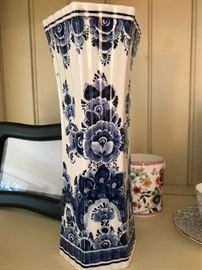 Delft Blue / White Vase